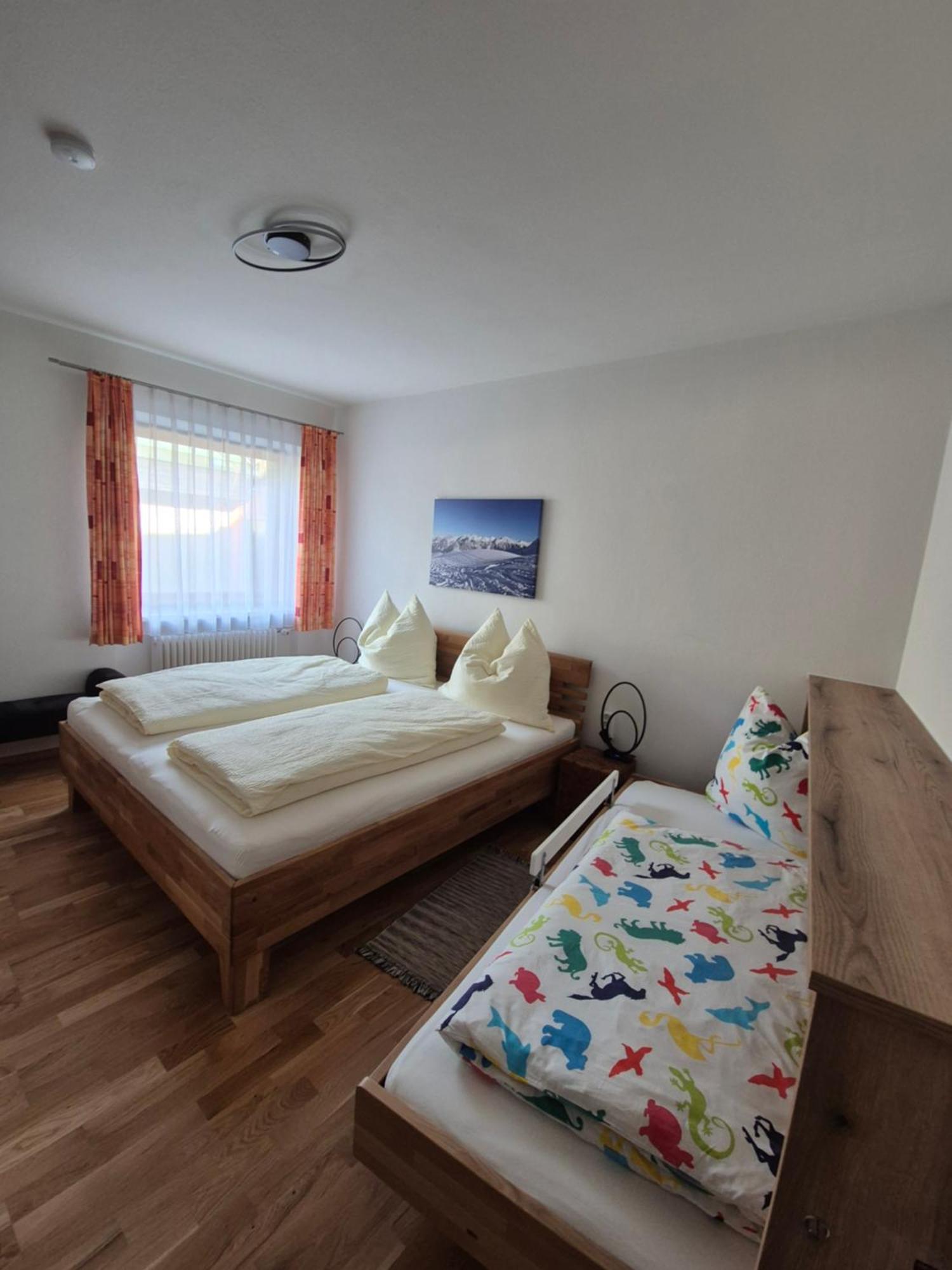 Appartements Mayr Inklusive Ganzjaehrig Gratis Zugang Zur Alpentherme Und Im Sommer Kostenlose Bergbahnnutzung Bad Hofgastein Luaran gambar